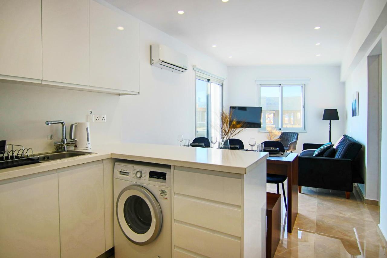 Phaedrus Living Seaside Residence Lighthouse 70 Pafos Exterior foto